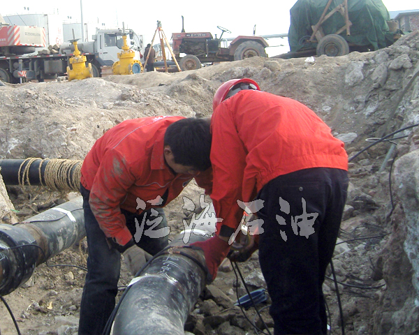 中海油某石油管道阴极保护工程施工现场